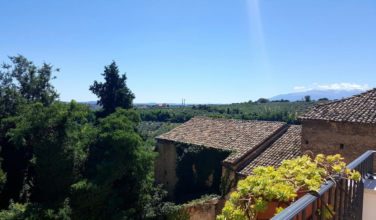 Bed and Breakfast Dimora Amina Loreto Aprutino Esterno foto
